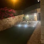 Balda-san Teodoro -lu Fraili Villa San Teodoro (Sardinia)