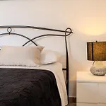 Villa Balda-san Teodoro -lu Fraili San Teodoro (Sardinia)