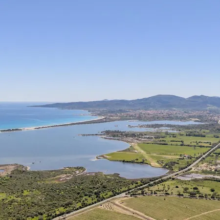 Balda-san Teodoro -lu Fraili Villa San Teodoro (Sardinia)